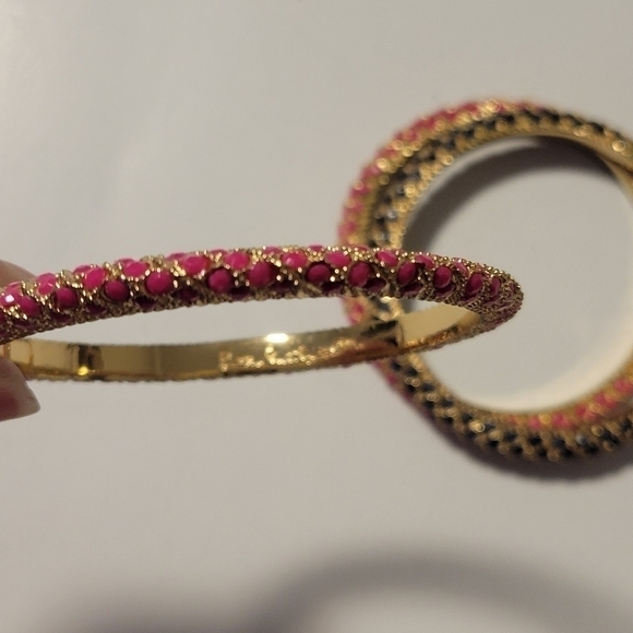Lilly pulitzer 3 Stacking Bangle Bracelets. - Picture 5 of 10
